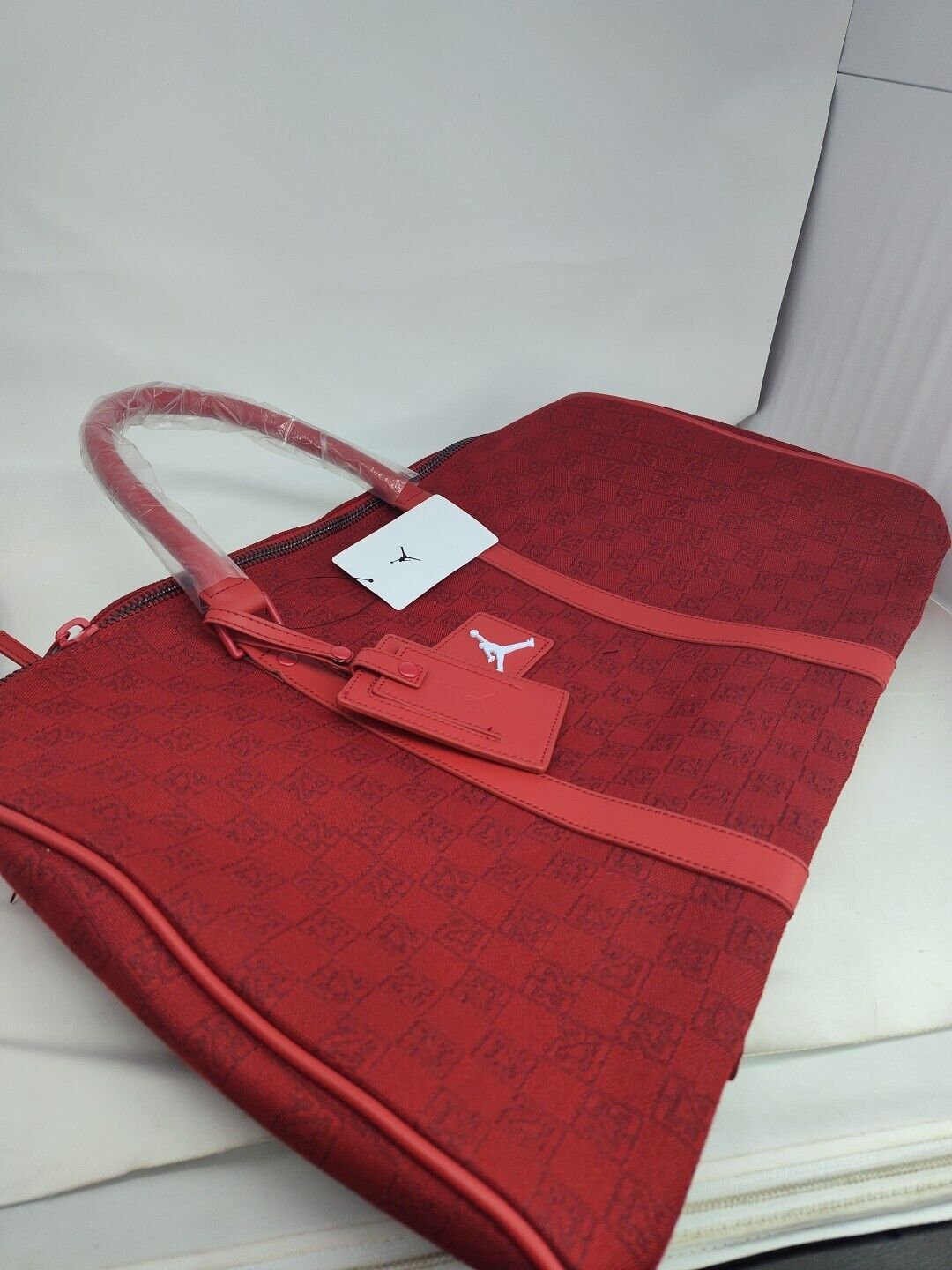 Brand New Nike Air Jordan Monogram Duffle Bag Jacquard Fabric Red MA0759-R78 C