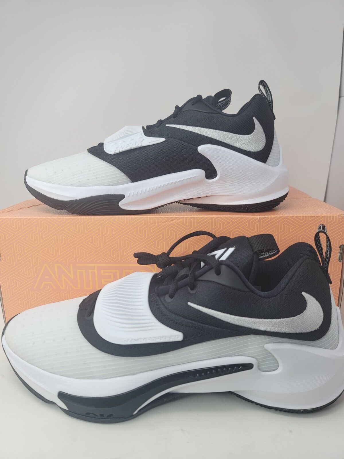 Brand New Nike Zoom Freak 3 Basketball Shoe Black-White  Unisex Shoes DM7378001